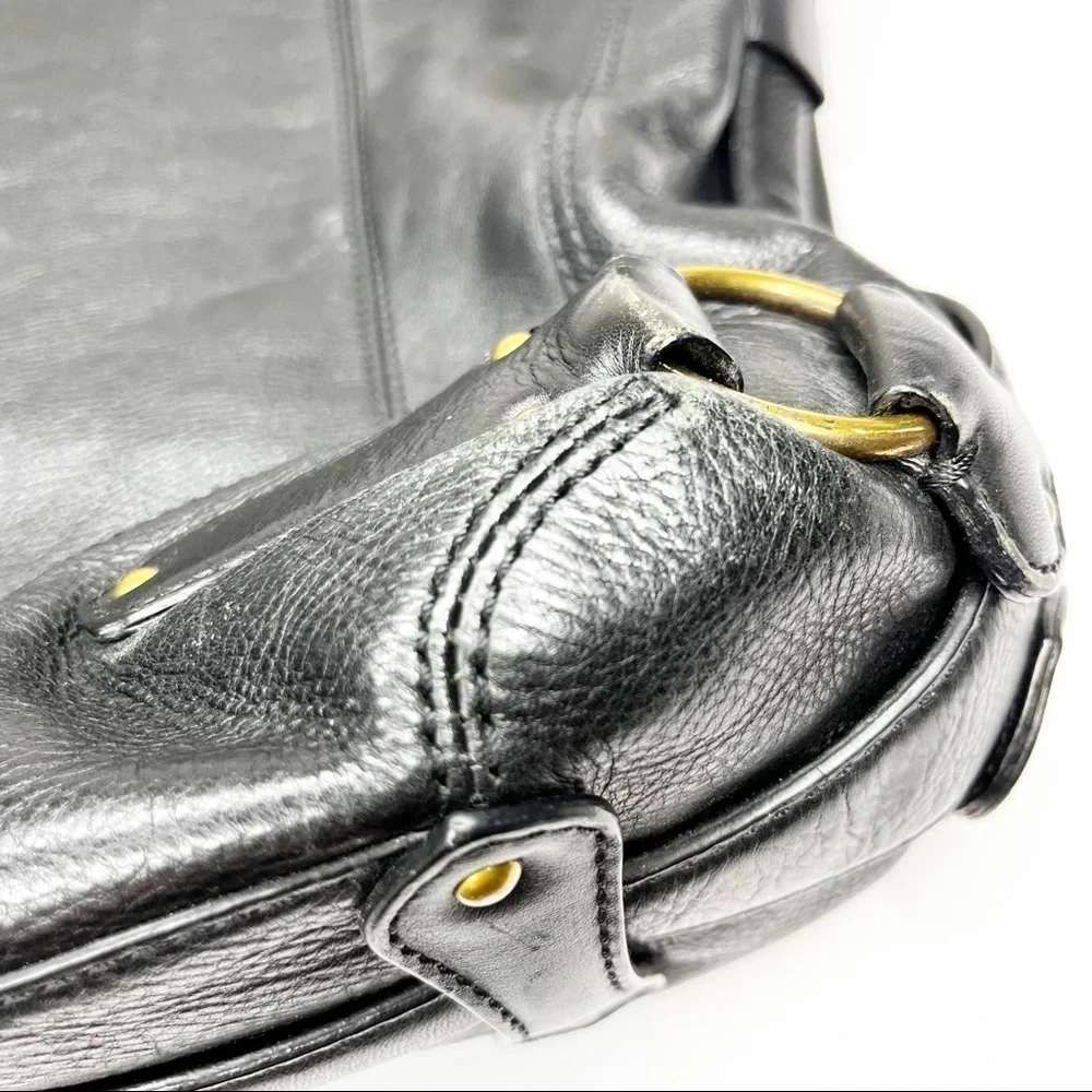 Michael Kors | Leather Shoulder Hobo Feed Bag